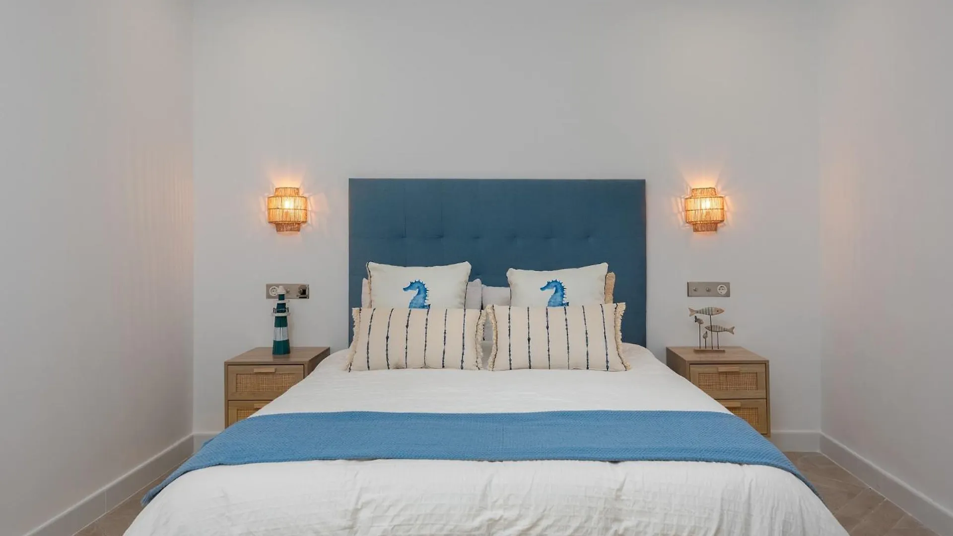 Apto. Residencial En Marbella Golden Beach Spain