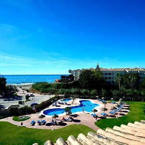 Apartment At Club Playa Real, Marbella